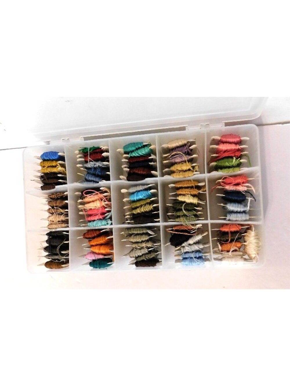 Assorted Embroidery Thread Kit Organizer Box 80+ Color Floss Sewing Cross Stitch - Picture 1 of 6
